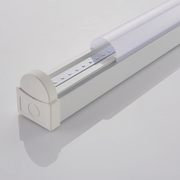 Saxby 78563 Batten Emer LED 44.5W 4ft