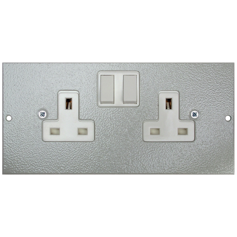 Twin Switched Socket