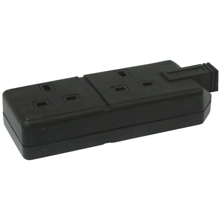 Masterplug Trailing Socket 13A Twin Black