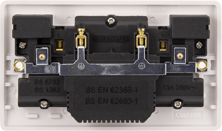 MODE 13A 2G Switched Socket With 2.1A USB Outlet